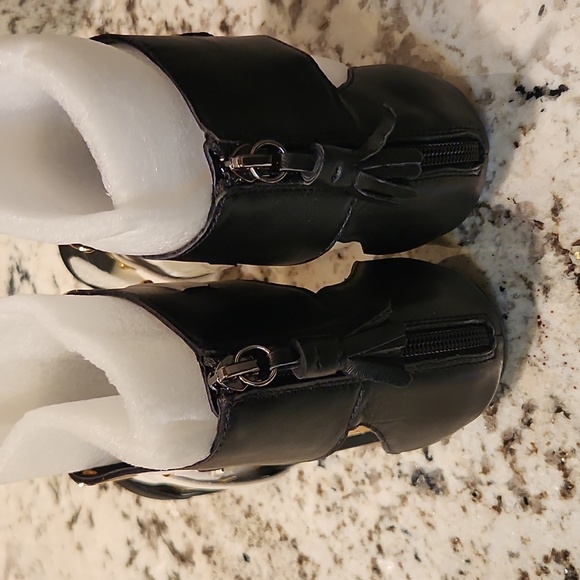 Obsession Rules Tamara Metal Buckle Ankle Flat Sandals 9M New In Box 9M - Picture 4 of 7